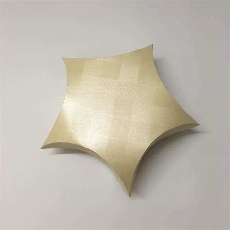 Gift Boxes Using Cricut 的图像结果