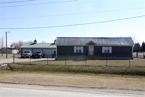 American Pickers alum Frank Fritz builds new wheelchair ramp for $155K ...