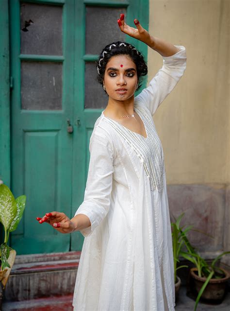 LUNA PANELLED TUNIC – Prathaa - weaving traditions