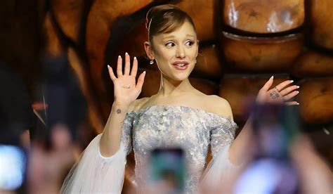 WATCH: Fan who accosted Ariana Grande at Wicked premiere is a serial ...