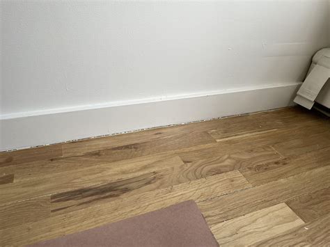 Caulking between floor and baseboard recommended? : r/homerenovations