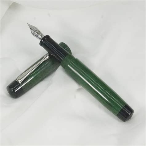 WOW Brand Model - 6A Handmade Ebonite Pen Green and Red Dual Color ...