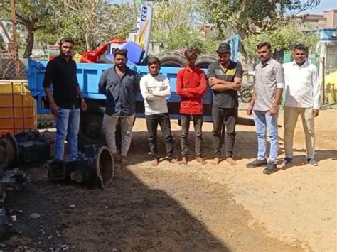 Garhda police caught the gang who stole the tractor trolley and sold it ...