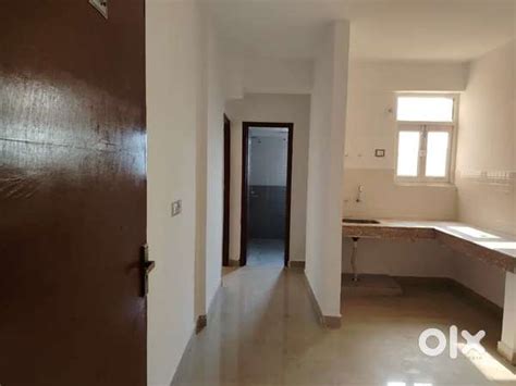 1 Bhk row flat for rent - For Rent: Houses & Apartments - 1813886974