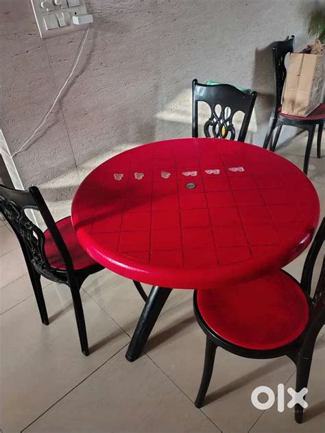 Plastic dinning table - Sofa & Dining in Sector 86, Faridabad - 1844006563