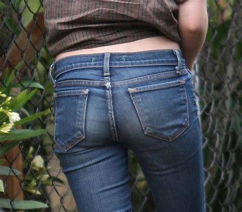 Kristen Stewart's ass and legs
