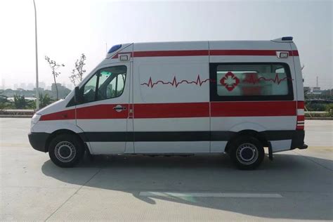奔驰凌特315救护车生产厂家-程力高端医疗救援车厂|新闻资讯 商用车网