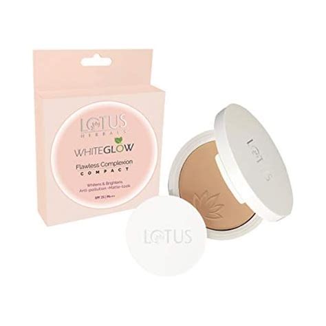Buy Lotus Herbals Whiteglow Flawless Complexion Compact - Rich Ivory C1 ...