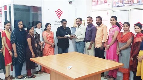 Key Handing - Victoria