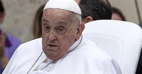 Mercedes Ninci habló con los fieles que esperan para despedir al papa ...