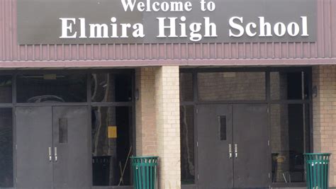 How much do superintendents, teachers make in Elmira area? Salaries.