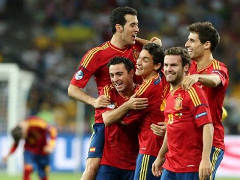 Las mejores imágenes de xavi con la selección
