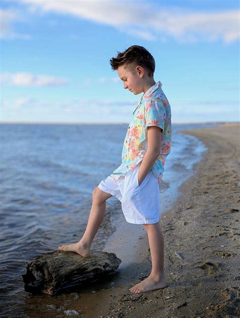 Buy Latest and Trendy Design Boys Dresses Online – Yo Baby India