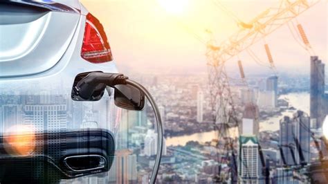 Hitachi Energy launches power chip that makes charging efficient in EVs ...