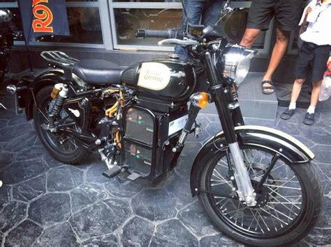 BREAKING – Royal Enfield Classic Electric Version Spotted; End of ‘Dug ...