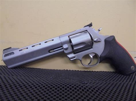 Taurus 454 Raging Bull Large Frame Revolver 2454069M, 454 Casull