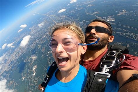 How Much Does Skydiving Cost For The First Time? | Boston Skydive Center