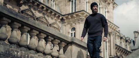 Fleece Vs Wool: What’s The Difference And Which Is Warmer? – ThruDark