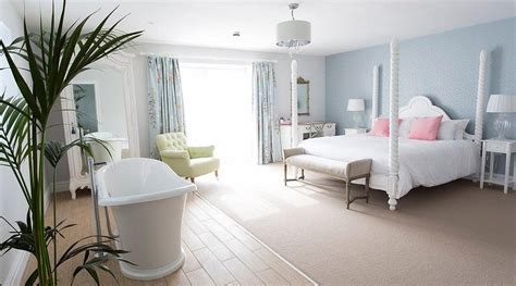 NYLAND MANOR & THE STABLES (Cheddar, Somerset) - Guesthouse Reviews ...