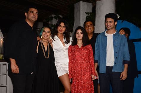 Priyanka Chopra Backs 'The Sky Is Pink' Co-Star Zaira Wasim's Decision ...