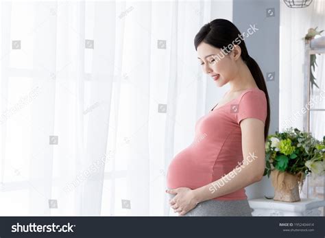 35,504 Asian Pregnant Happy Images, Stock Photos & Vectors | Shutterstock