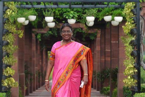 Female President of India 的图像结果