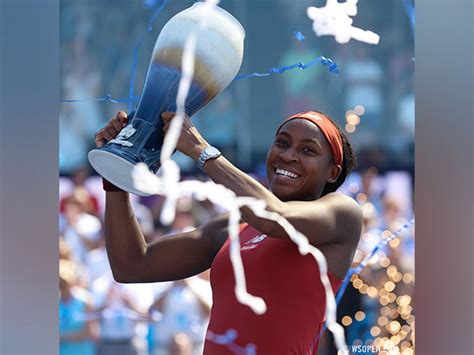 Coco Gauff bests Karolina Muchova in Cincinnati to win first WTA 1000 title