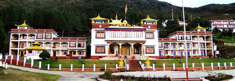Pleasurable 4 Days Bomdila with Bomdi Tour Package | bomdila, bomdi ...