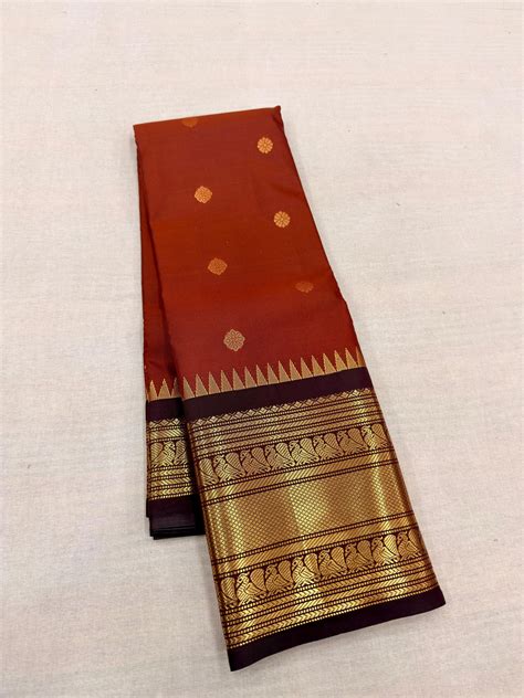 KANJEEVARAM VINTAGE PATTU – Lepakshi Showroom