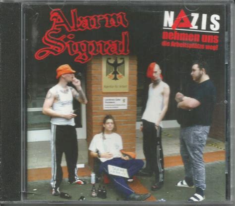 Nazis Nehmen Uns Die Arbeitspl: Alarmsignal: Amazon.in: Music}