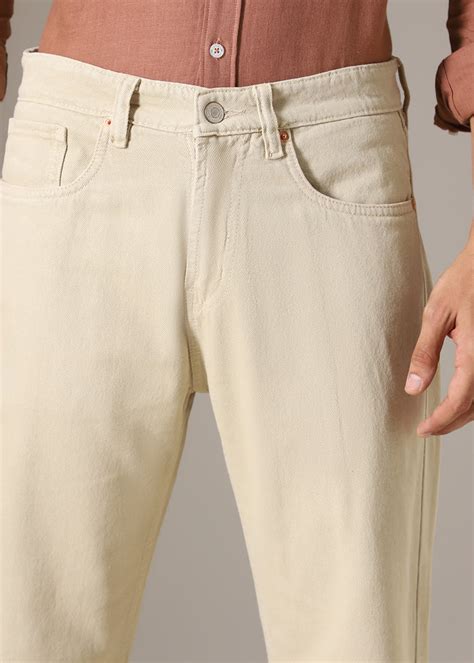 Buy Everyday Straight Fit Jeans for Men Online