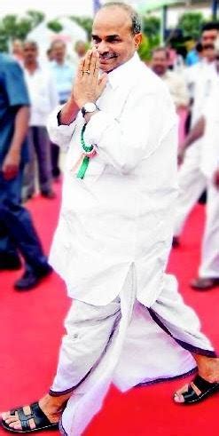 Twenty22-India on the move: Andhra CM YSR Reddy dies in chopper crash