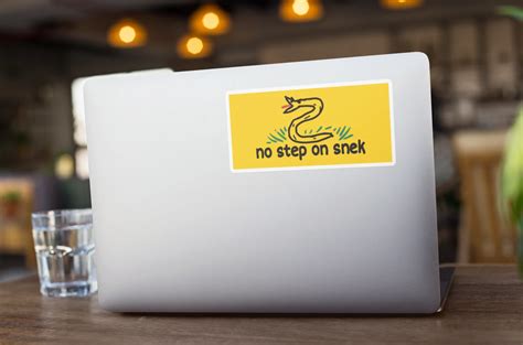 No Step On Snek Flag Stickers - Liberty Maniacs