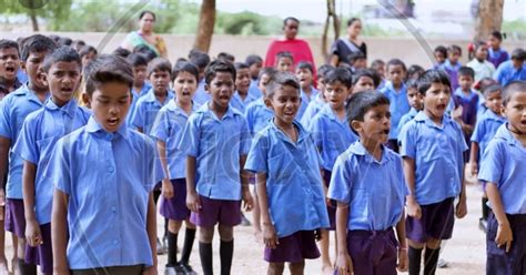 MEASUREMENTS OF CLOTH CONSUMPTION TO UNIFORMS IN GOVT. SCHOOLS CLASS ...