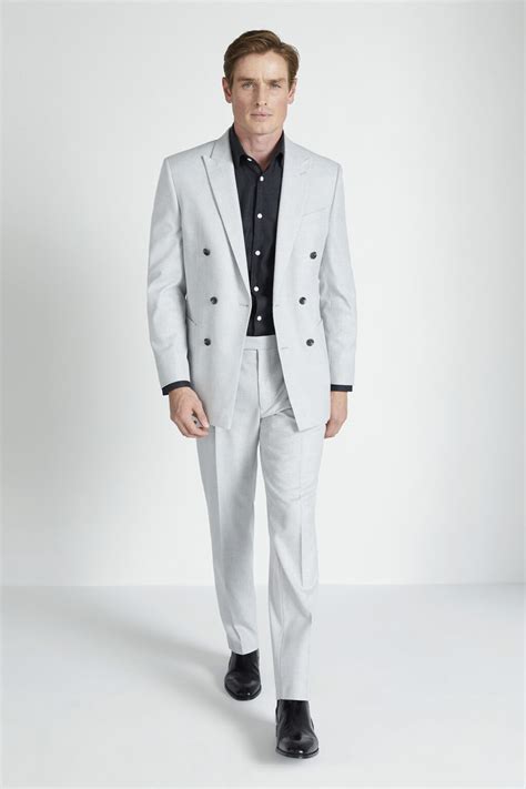 10 Stylish Ways to Wear Chelsea Boots with a Suit - ATG