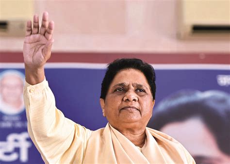 In party booklet, Mayawati blames Akhilesh for BSP-SP alliance falling ...