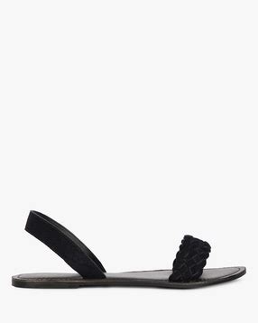 Buy Footwear Online. Get best quality Shoes online for women at Ajio