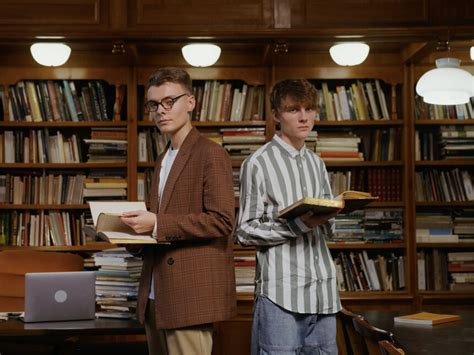 Changing education: the key to solving humanity's challenges | Meer