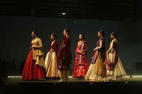 ‘VASHUDHAJAN’ – A Design Collection Show curated by NIFT Gandhinagar ...