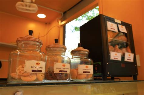 Food Ajj Kal - De Sovrani, Sector 5, Salt Lake, Kolkata | Zomato