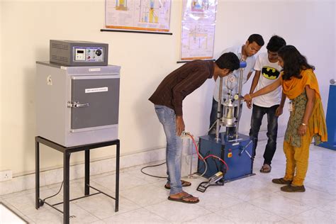 Thakur Polytechnic Diploma College in Mumbai