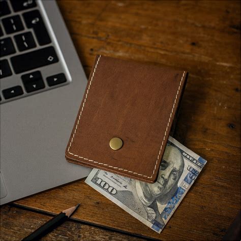 Vertical Bifold Leather Wallet | Slim Handmade Card & Cash Holder