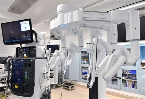 Huntington Hospital achieves single-port robotic surgery firsts ...