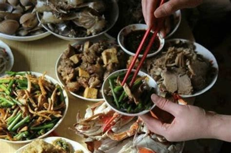 外国人最大的困惑：为什么中国人平时吃得那么多，却不容易长胖？_腾讯新闻