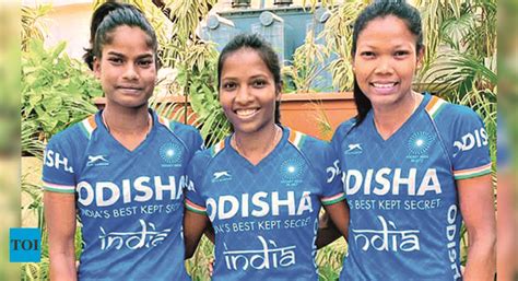 Gumla: Three Women Hockey Players In Team India | Ranchi News - Times ...