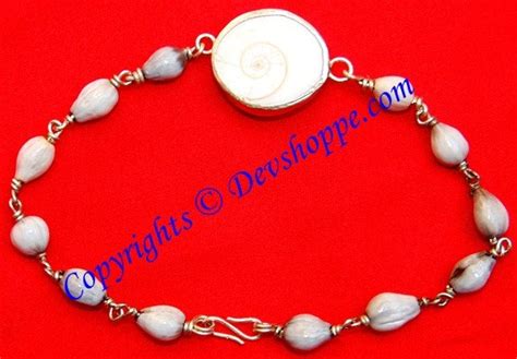 Gomti Chakra bracelet with Vaijanti beads in pure Silver – Devshoppe