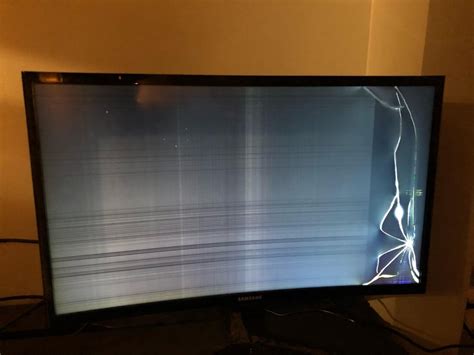 Broken Computer Monitor Floor 的图像结果