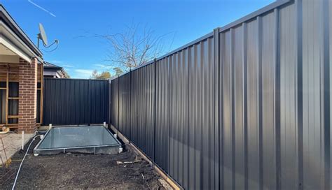 Colorbond Fencing Installation 的图像结果