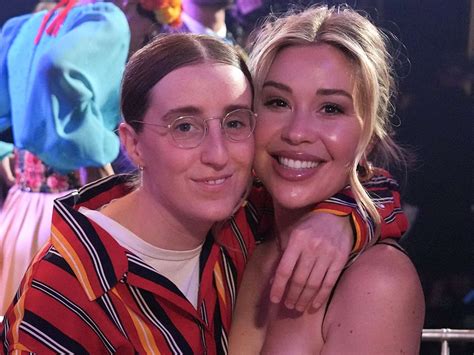 'The Bachelorette' alum Gabby Windey and girlfriend Robby Hoffman give ...