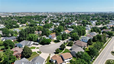 About Sommerset | Schools, Demographics, Things to Do - Homes.com